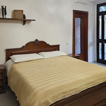 La Corte Dei Nonni *